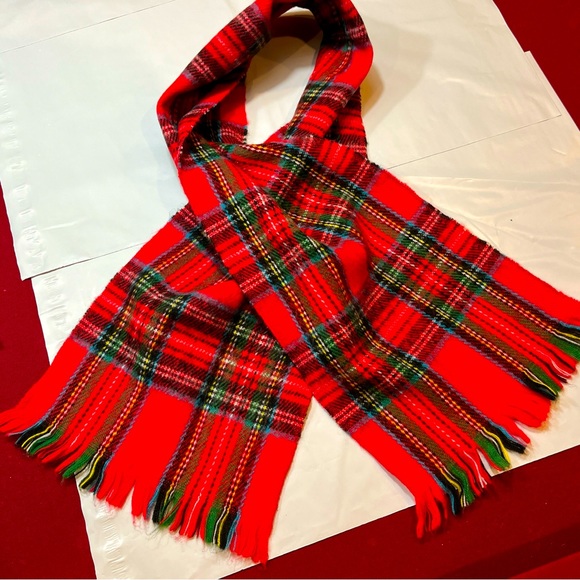 Royal Stewart VTG RED Green wide tartan PLAID Scarf JAPAN acrylic Fringe 47”Long - Picture 2 of 9